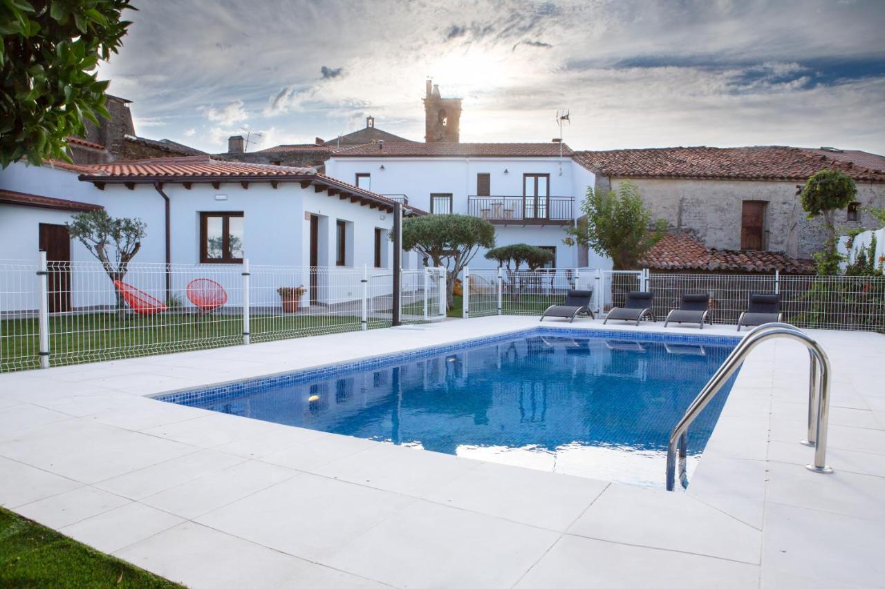 Apartamentos Rurales Cielo De Monfraguee มัลปาร์ติดา เดอ ปลาเซนเซีย ภายนอก รูปภาพ