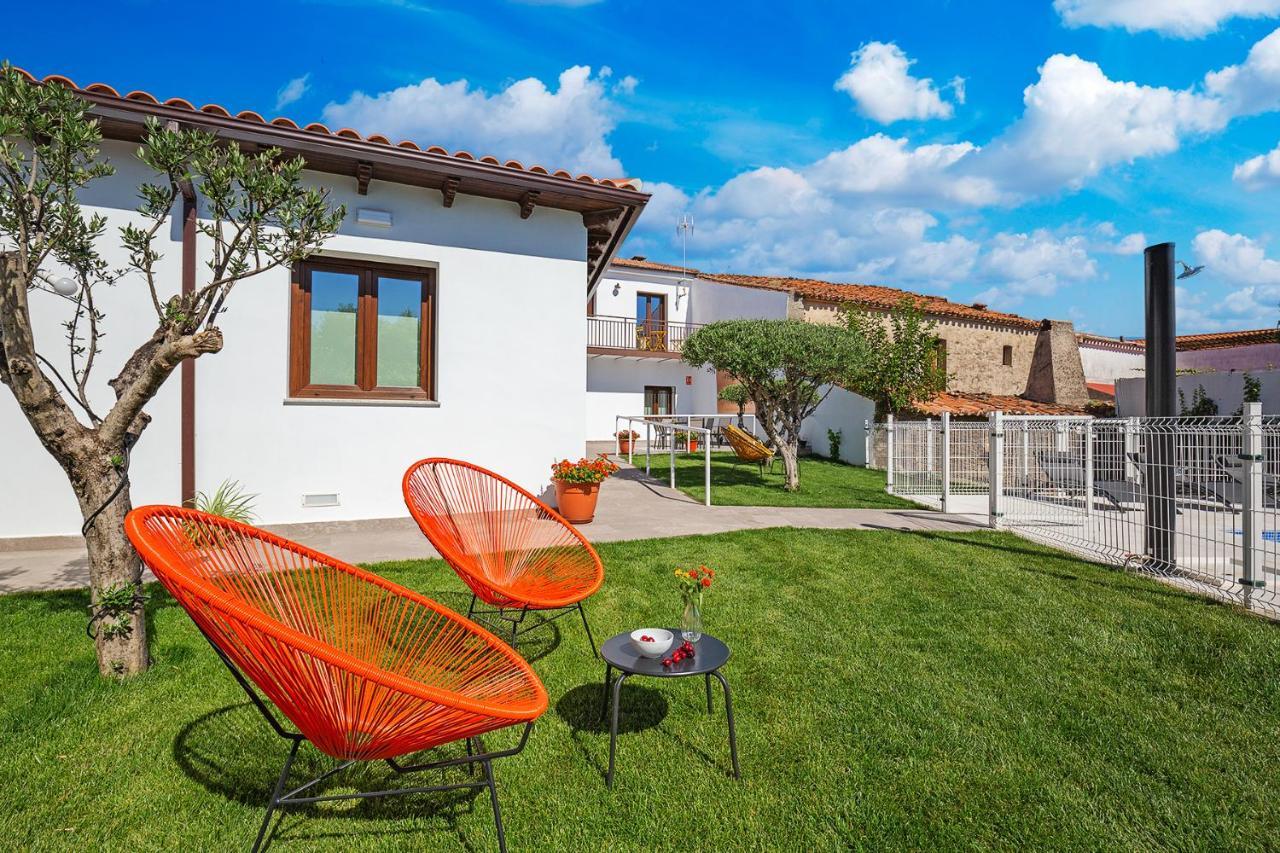 Apartamentos Rurales Cielo De Monfraguee มัลปาร์ติดา เดอ ปลาเซนเซีย ภายนอก รูปภาพ